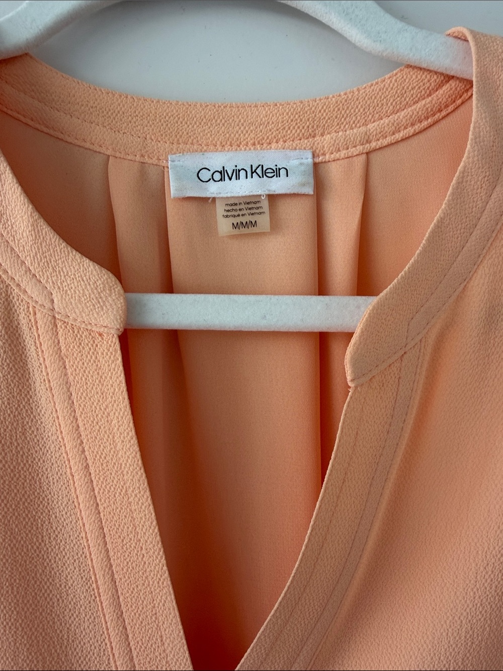 Calvin Klein Peach Short-Sleeve V-Notch Blouse - Picture 2 of 3